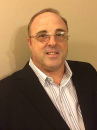 What size bolt is needed for a D5 Ranger license plate holder?