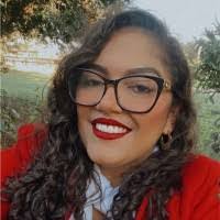 Jennifer Lourenco's Instagram, Twitter & Facebook