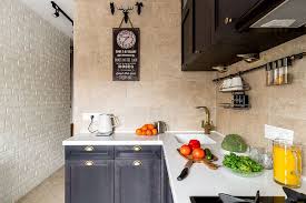 تصميم المطبخ مع نافذة في الوسط 42 صورة خيارات تصميم مختلفة نحن نجهز مطبخ الزاوية مع نافذة تصميم المطبخ مع 2 النوافذ على مختلف