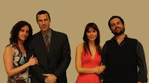 Filipe duarte deja huérfana a una niña de 8 años que tuvo con la actriz española nuria mencía, conocida por su papel en la serie 'vota juan' y por su participación en la película 'los del túnel' (2016). Abril 2009 Industrias Culturais Pagina 2