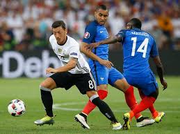 Jerome boateng muss einmal mehr verletzt raus. Em 2016 Deutschland Scheitert Im Halbfinale Gegen Frankreich Fussball Em