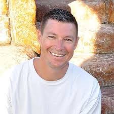 Daniel Bartz's Instagram, Twitter & Facebook