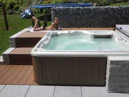 Jacuzzi Outdoorspa Spadeck Hottub Outdoorspa Garten Ideen Hot Tub Outdoor Hot Tub Landscaping Hot Tub Backyard