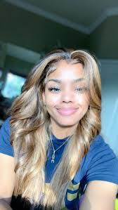 Amanda Haun's Instagram, Twitter & Facebook