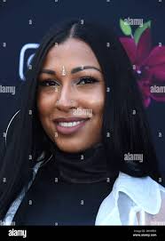 Melanie fiona in hi-res stock photography and images