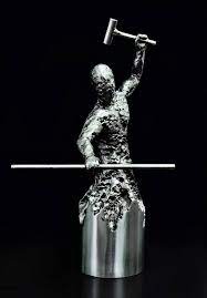 Este Artista Transforma Trozos De Metal En Autenticas Obras De Arte Steel Sculpture Steel Art Sculptures