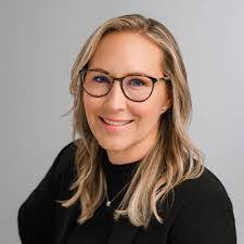 Tammy Shoop's Instagram, Twitter & Facebook