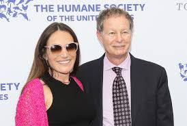 Here is a look at the founder and chief executive officer of amazon, jeff bezos. Whole Foods Ceo John Mackey Why I Regret Not Having Kids