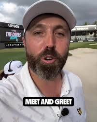 This is unreal with the toe of the putter from @mattjonesgolf 👀 #LIVGolf  @rippergc_