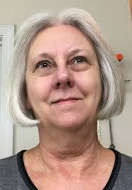 Lisa Trott's Instagram, Twitter & Facebook