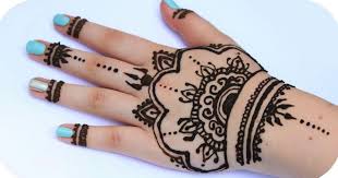 57 Motif Henna Tangan Sederhana Yang Mudah Dan Cantik Untuk Pengantin Tutorial Ide Cara Menggambar Henna Berbagai Motif Cont Di 2020 Tato Henna Tato Tangan Tato Jari