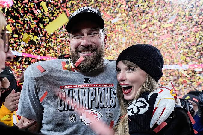 Taylor Swift và Travis Kelce: Trai tài gái giỏi - Báo VnExpress Giải trí