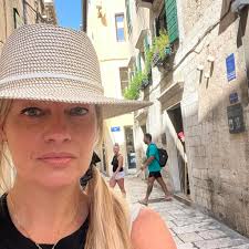 Vicky Hitaffer Dimino (@victoriaD77) • Facebook