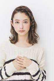 決定版 ミディアム ボブ ショートヘアアレンジでマンネリ化を打破せよ 高校生 ヘアアレンジ ライブ ヘア 美髪