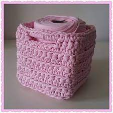Very modern and bright baskets for your home. Square Basket Vierkant Mandje Crochet Basket Pattern Crochet Basket Pattern Free Crochet Basket