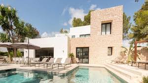 Mit der hilfe unseres teams, können sie von der ankunf in ibiza bis zur abreise ein einzigartges erlebnis genießen. Villa Sarga Villa Mieten In Ibiza Ibiza Suden Ibiza House Renting