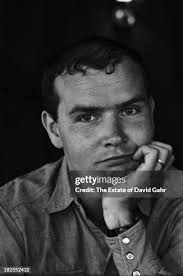 Folk singer Logan Englsih performs in August, 1960 in Greenwich... News  Photo