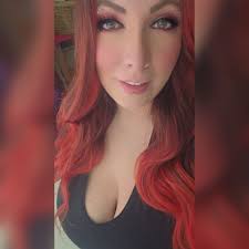 Where can I find a bakery in Westmoreland County that makes gluten-free  galaxy-themed cakes?