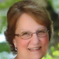 Linda Varano's Instagram, Twitter & Facebook