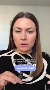 Madeline Roberson's Instagram, Twitter & Facebook