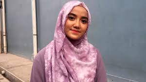 Pasalnya, wirda mansur di film itu beradegan masuk gereja dan akrab. Dfkrhg67dsy92m