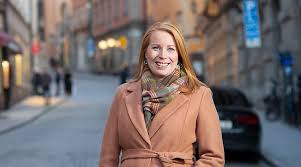In january 2007, together with her colleague fredrick federley, lööf initiated the liberal group, a. Annie Loof Har Fatt En Dotter Centerpartiet