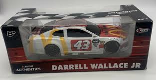 — nascar (@nascar) june 24, 2018. Nascar 2019 Darrell Wallace Jr 43 Aftershokz 1 24 Car In Stock Now Diecast Toy Vehicles Maisonconsulting Cars Racing Nascar