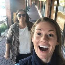 Lindsay Pickering's Instagram, Twitter & Facebook