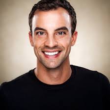 132 Agents in Los Angeles Office, 8560 Sunset Boulevard