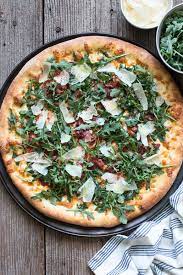 Arugula And Prosciutto Pizza Recipe Recipe Prosciutto Pizza Recipes Prosciutto Pizza Arugula Pizza