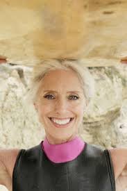 Jünger wirken durch die richtige frisur. 10 Jahre Junger Aussehen 18 Fit Tipps