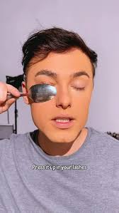 When your lash curler disappears, but your kitchen drawer comes through  🥄Not approved by any beauty expert… but my lashes did move. Would I do it  again? Probably. Should you? No. #grwm #beautyhack ...