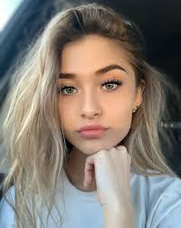 Check out ella rivera (@ellar.1408)