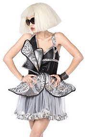 Lady gaga glänzt stets mit recht ausgefallenen und teils auch sehr gewagten outfits. Lady Gaga Kostum Idee Ca 36 Karneval Halloween Fasching Lady Gaga Kostum Lady Gaga Outfit