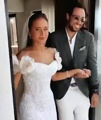 ينفرد صدى البلد بنشر الصور الأولى للنجمة نيللي كريم برفقة زوجها المستقبلي هشام عاشور. Xayep1eg 2rt M