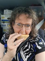 Fantastic day for traveling. I even got through before the road closed from  a truck fire. Got some op shopping in and of course the bakery in Kaikoura  for the usual sausage