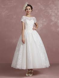 Check spelling or type a new query. Brautkleider Vintage Prinzessin Elfenbeinfarbe Mit Bateau Kragen Hochzeitskleid Vintage Spitze Kurzarm Wadenlang Hochzeit Milanoo Com