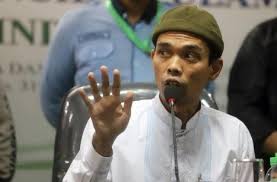 Gara gara perempuan soleha ini ustadz abdul somad mau datang. Bagikan Foto Masa Muda Ustaz Abdul Somad Disebut Mirip Artis Korea Matamata Com