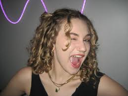 BELLA🫧🤸‍♀️🫒 (@bella.sullivan) • Instagram photos and videos