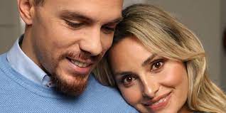 Βασιλικη μιλλουση βαπτιση διαβάστε όλα τα άρθρα του star.gr σχετικά με το θέμα βασιλικη μιλλουση βαπτιση Leyterhs Petroynias Basilikh Milloysh Baftisan Tis Kores Toys Nonos Ths Mias O Xrhstos Mastoras Eikones Zwh Iefimerida Gr