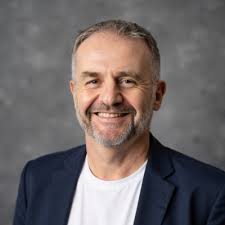 The dark side of tech job interviews: over-selling the role of a  generalist.