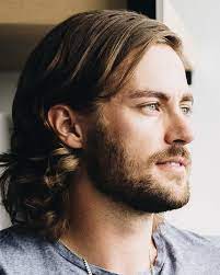 This is one of the best long face hairstyles for men with broad foreheads. 23 Best Long Hairstyles For Men The Most Attractive Long Haircuts