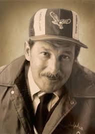 Robert W. Andrews, DuPont Co. retiree