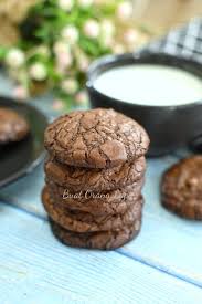 Brownies kedut sering dijual kerana rasanya yang lazat, dan permintaan yang tinggi daripada orang sekeliling. Brownies Cookies Biskut Brownies Mewah Dengan Rasa Coklat Buat Orang Lapo
