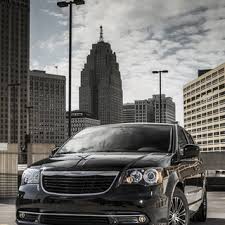 Save up to $1,590 on one of 63 used chrysler town and countries in buffalo, ny. Chrysler Grand Voyager Lx 2014 Vs Chrysler Town Country Touring 2014 What Is The Difference