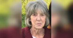 Cindy Staples's Instagram, Twitter & Facebook