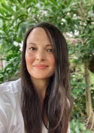 Kathleen Saxton's Instagram, Twitter & Facebook