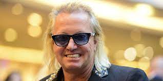 He is accepting new patients and has indicated that he accepts telehealth appointments. Pietro Lombardi Has A Very Sad Time At Robert Geiss After A Mosque Video Neuck Com