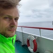 Brian Behm (@behmcreative)