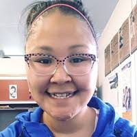 Stephanie Gump's Instagram, Twitter & Facebook